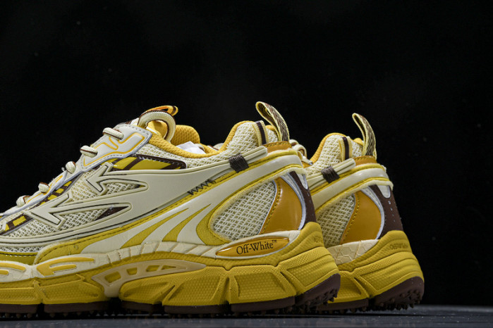 c/o sneakers co-001